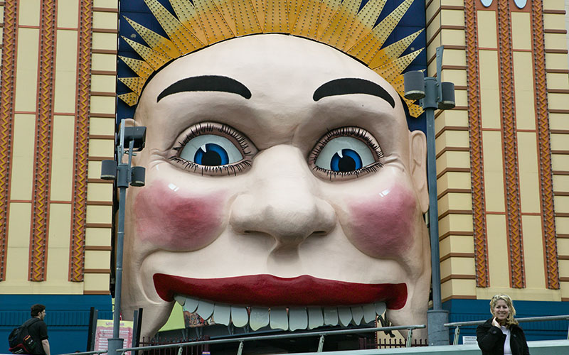 Luna Park entrance